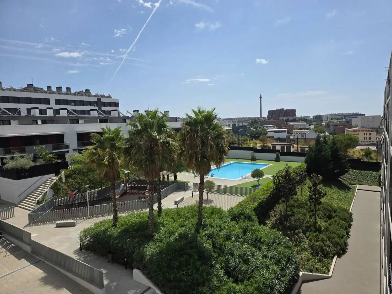 Piscina de Piso en venta en Sant Just Desvern con Aire acondicionado, Calefacción y Terraza
