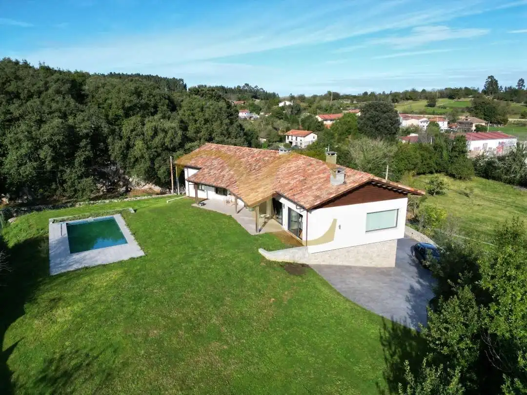 Exterior view of Houses for sale in Ribadesella  with Air Conditioner, Heating and Private garden