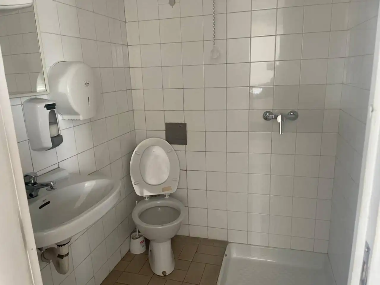 Baño de Nave industrial en venta en Montmeló