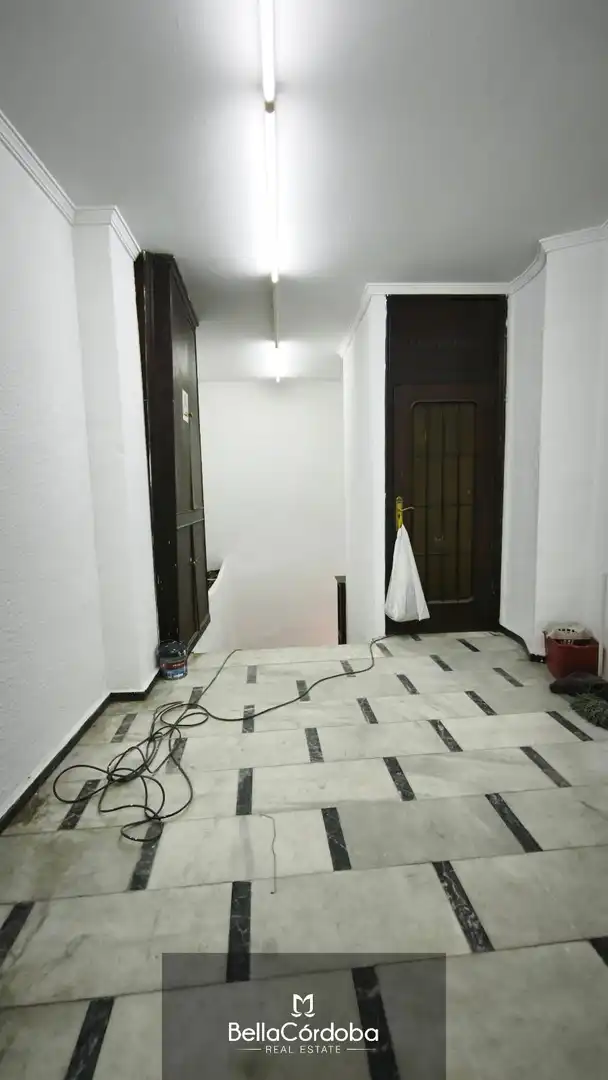 Local comercial en venda a Centro, imagen 2