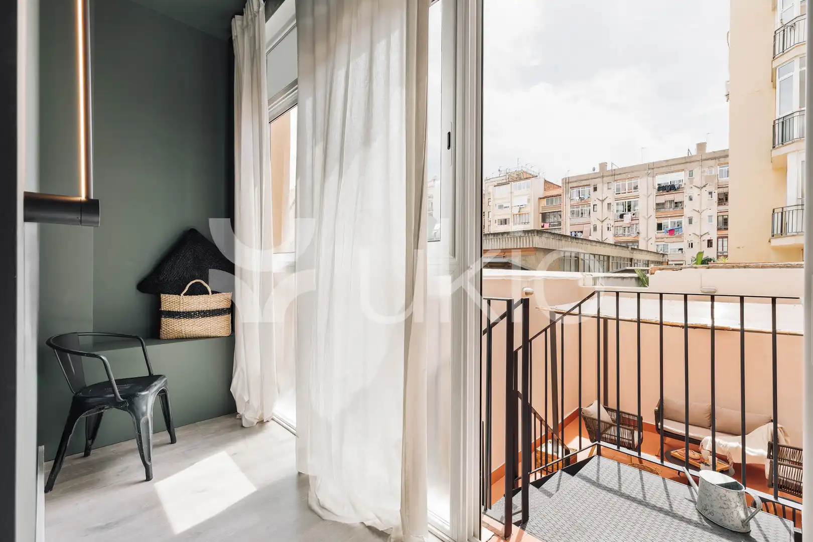 Study for rent in Carrer del Comte Borrell, La Nova Esquerra de l'Eixample