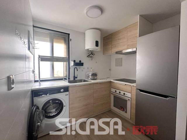 Piso en Alquiler en Canillejas