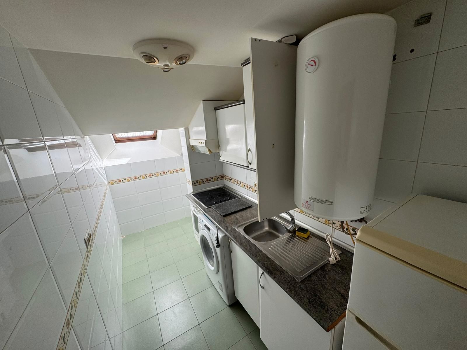 Flat for sale in Calle Alameda, Torres de la Alameda