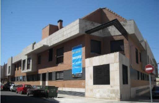 Piso en Venta en C/ Báscula en Poblete