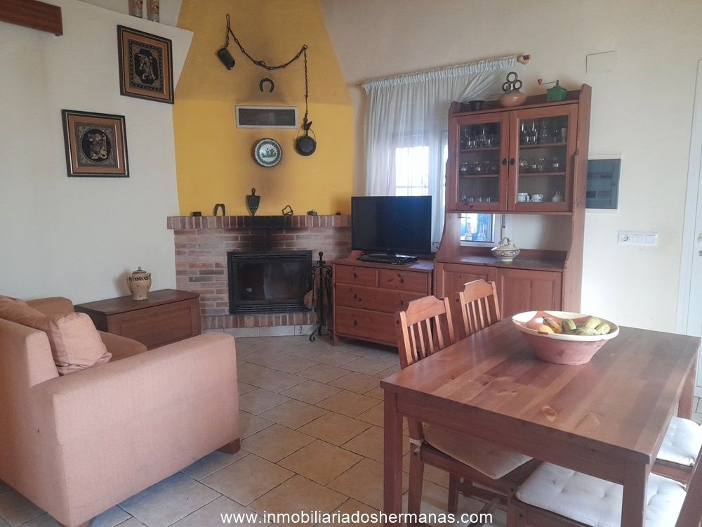 Sala d'estar de Finca rústica en venda en L'Ampolla