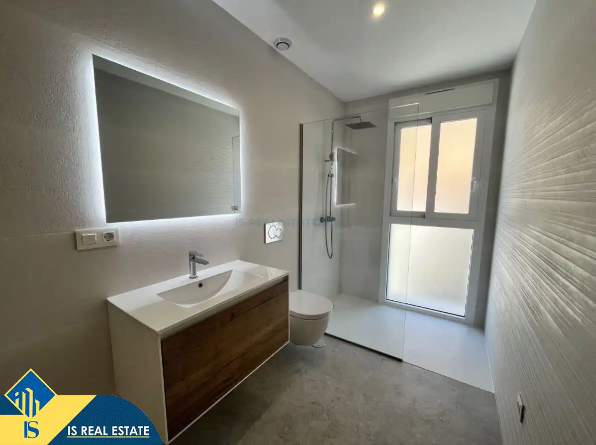 Baño de Casa o chalet en venta en Torrevieja con Calefacción, Terraza y Amueblado