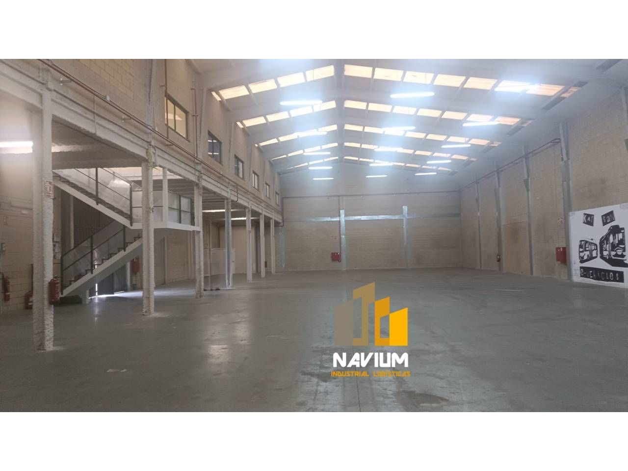 Nau industrial de lloguer a Valdepelayo - Montepinos - Arroyo Culebro