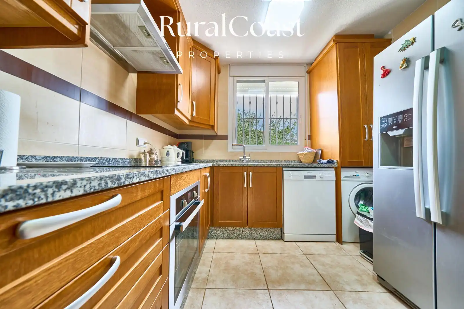 Cocina de Casa adosada en venta en Aigües con Aire acondicionado, Calefacción y Jardín privado