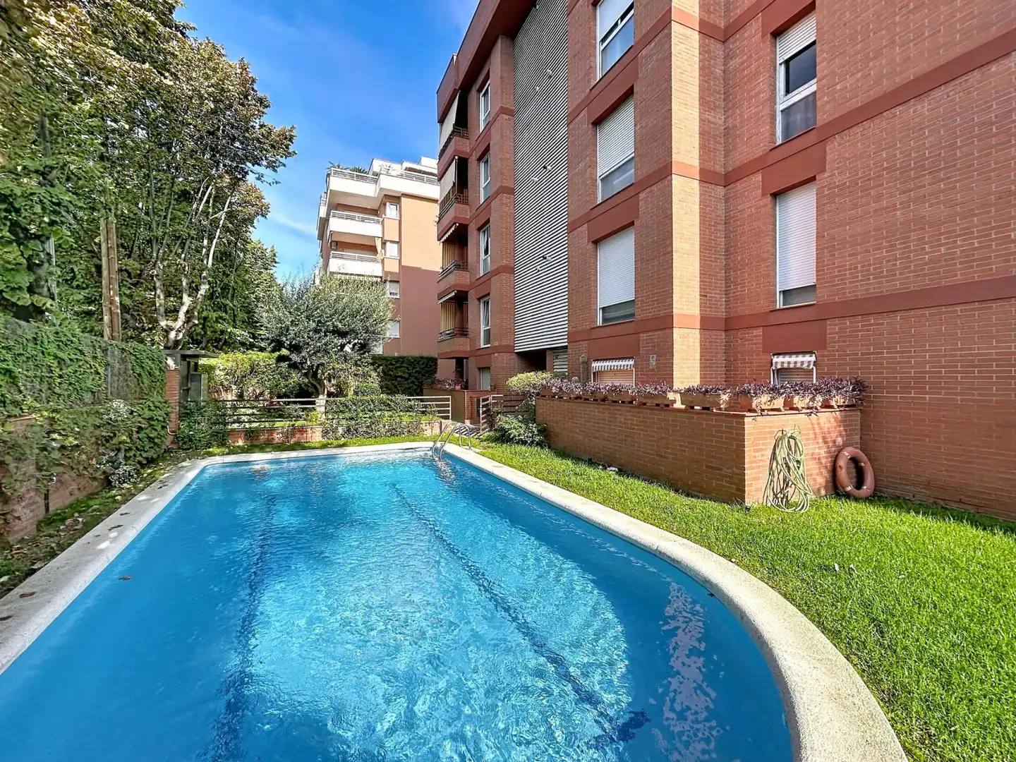 Piscina de Apartamento en venta en Centre  