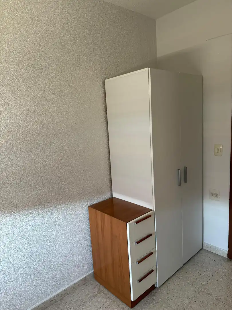 Bedroom of Flat for share in Granada  with Air Conditioner, Terrace and Furnished