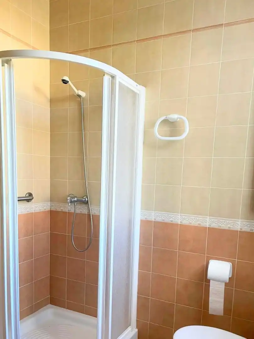 Bathroom of Houses for sale in Hinojos  with Air Conditioner, Heating and Private garden