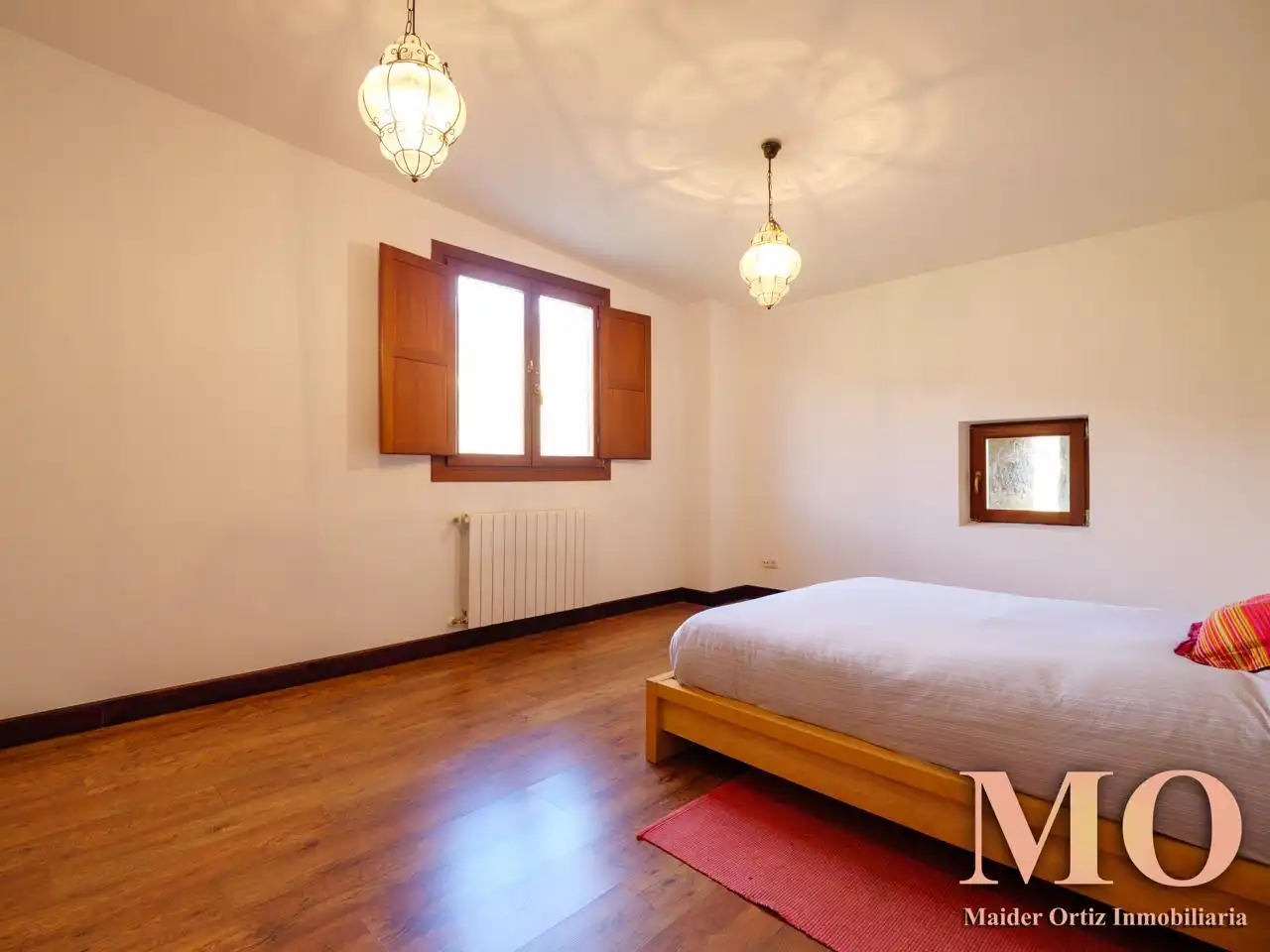 Schlafzimmer von Country house zum Verkauf in Bergara mit Heizung, Privatgarten und Terrasse
