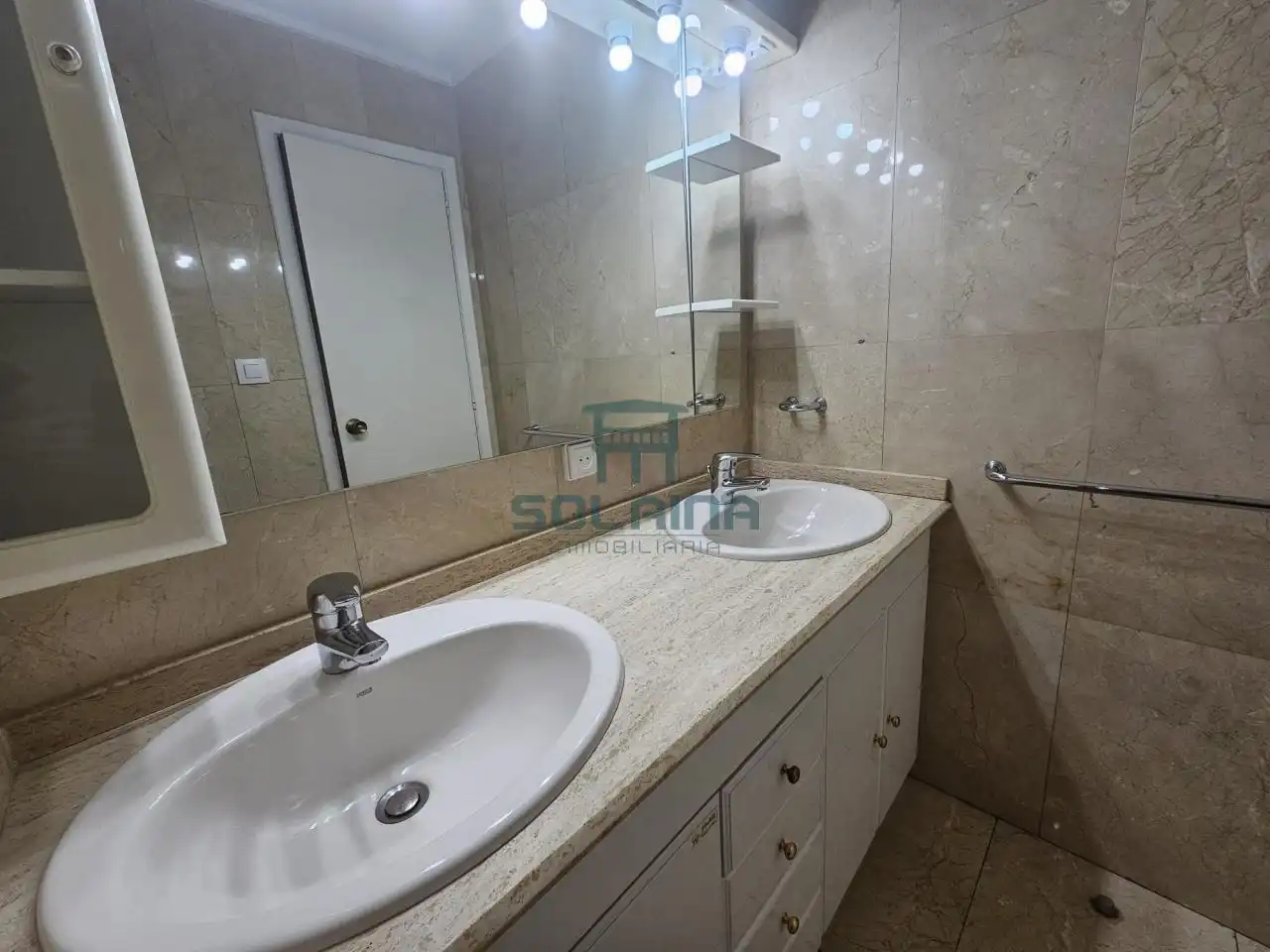 Baño de Piso en venta en Ourense Capital  con Calefacción, Parquet y Trastero