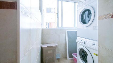 Foto 5 de Piso en venta en Calle Puerto de Viella, Juan XXIII - Rochelambert, Sevilla Capital