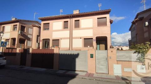 Foto 2 de Casa adosada en venda a Villaluenga de la Sagra, Toledo
