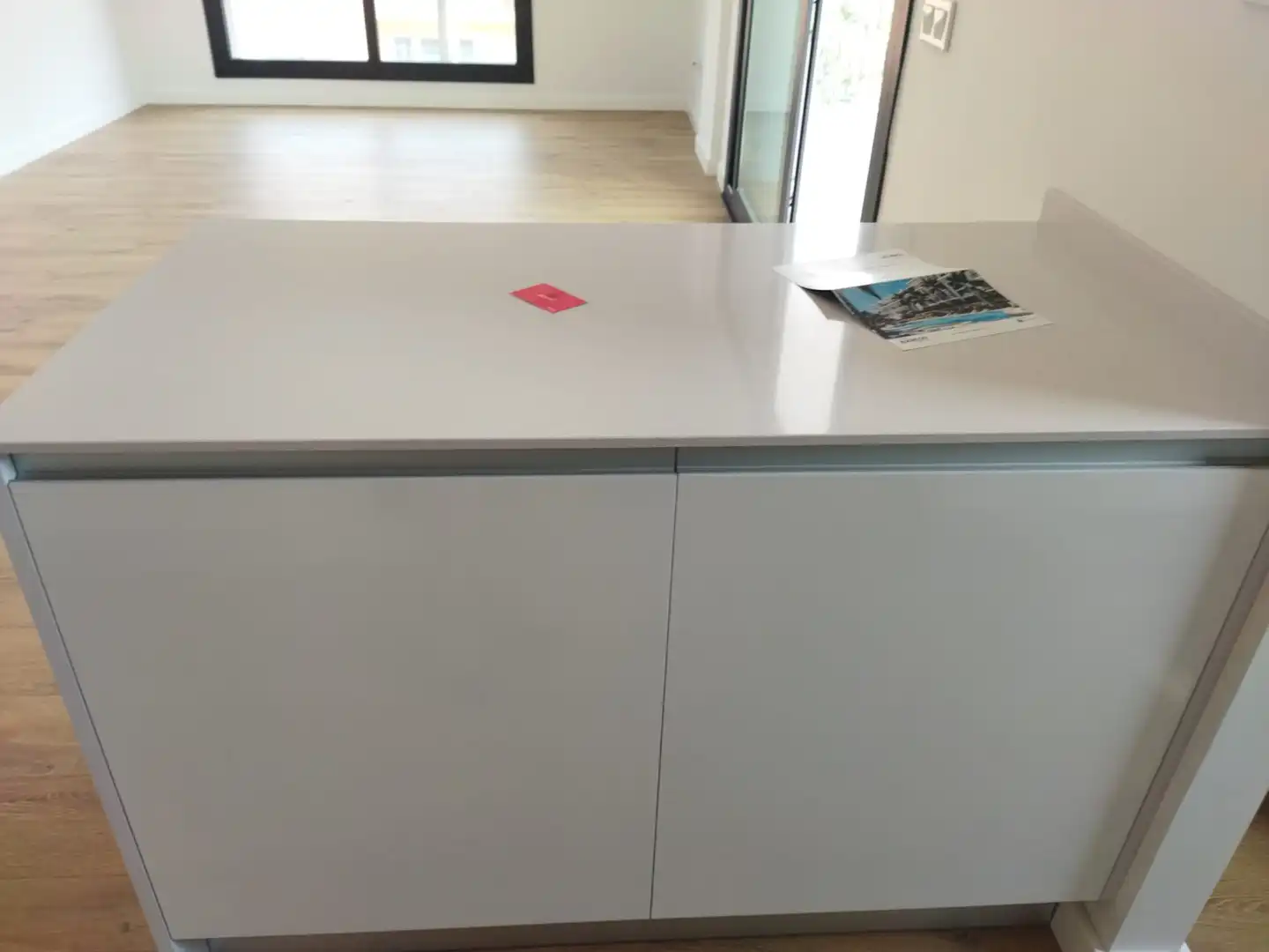 Cuina de Apartament de lloguer en Estepona amb Aire condicionat, Terrassa i Traster