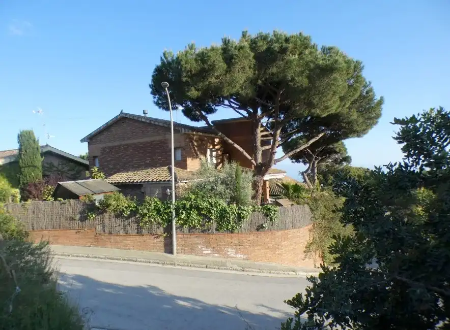 Vista exterior de Casa o chalet en venta en Premià de Dalt con Calefacción, Jardín privado y Parquet
