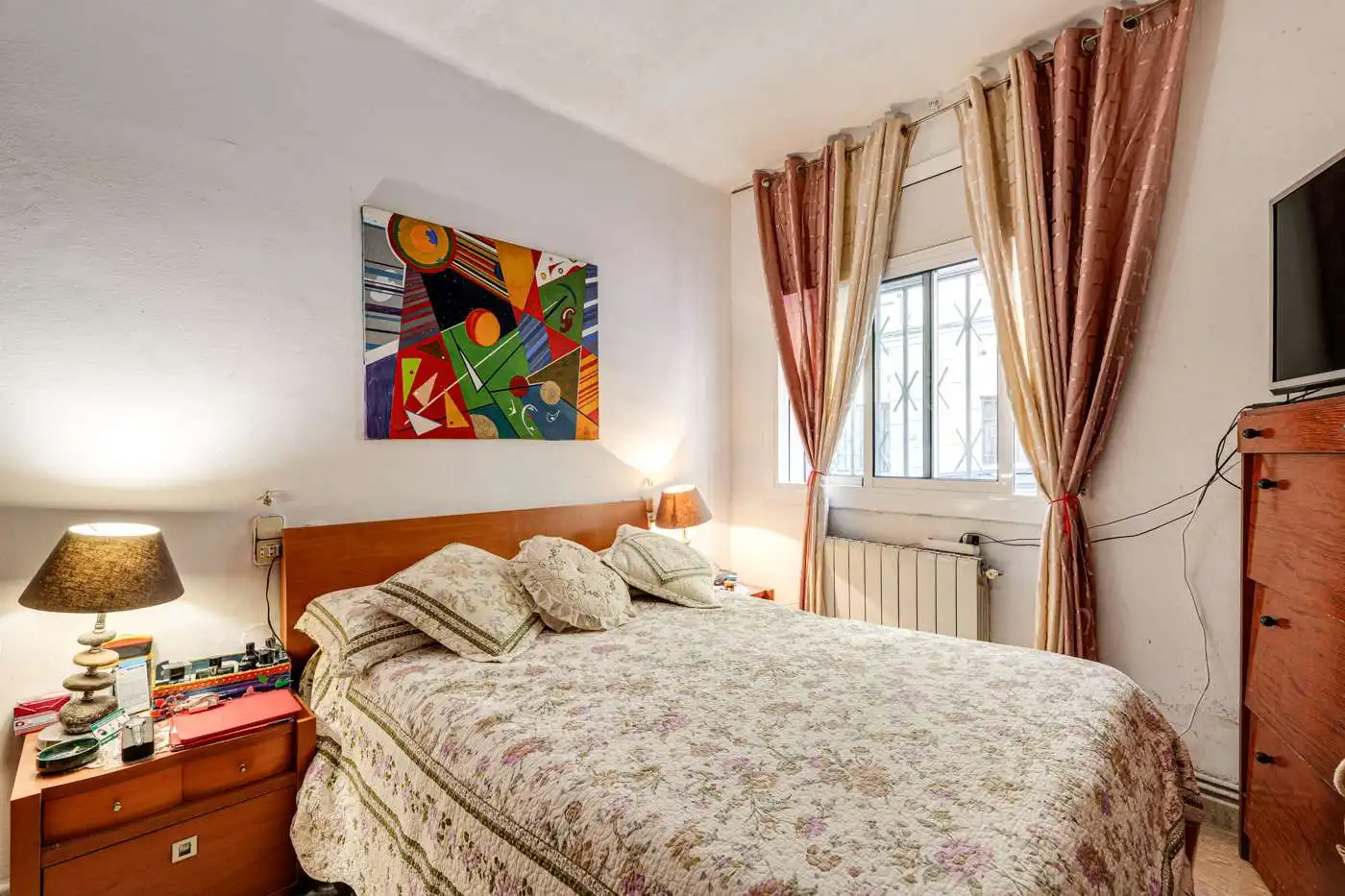 Schlafzimmer von Wohnung zum Verkauf in Barcelona mit Heizung und Möbliert