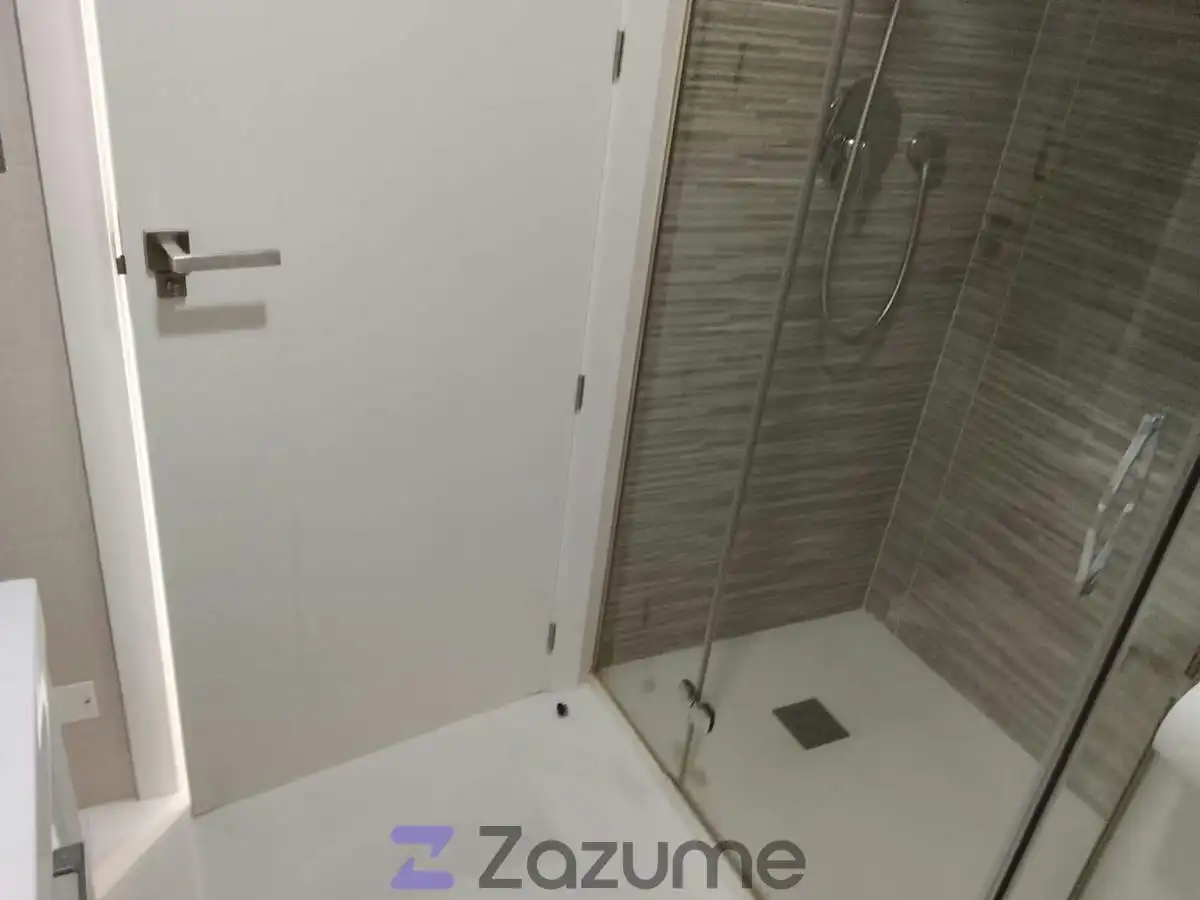 Baño de Apartamento de alquiler en Los Arenales del Sol