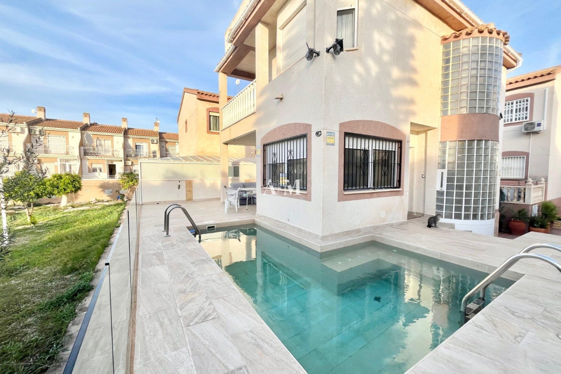 Swimming pool of House or chalet to rent in Torrevieja  with Air Conditioner, Heating and Private garden