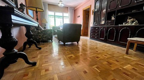 Foto 3 de Piso en venta en De Fermín Caballero, La Paz, Madrid Capital