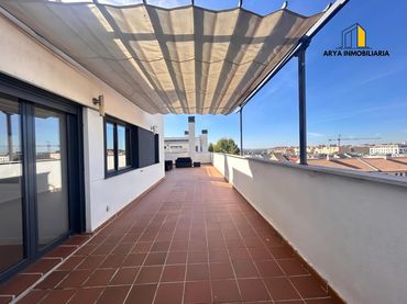 Penthouse mit Pool zum Verkauf in Soto del Henares