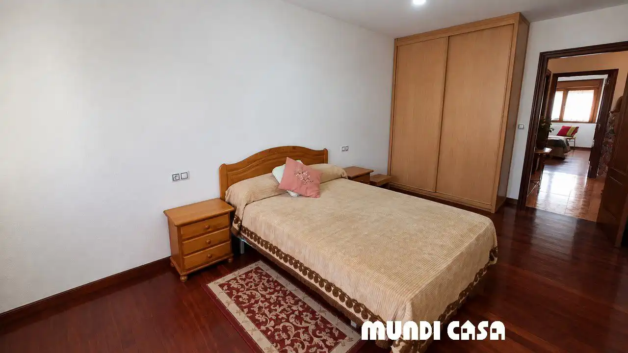 Schlafzimmer von Wohnungen zum Verkauf in Boiro mit Heizung, Terrasse und Abstellraum