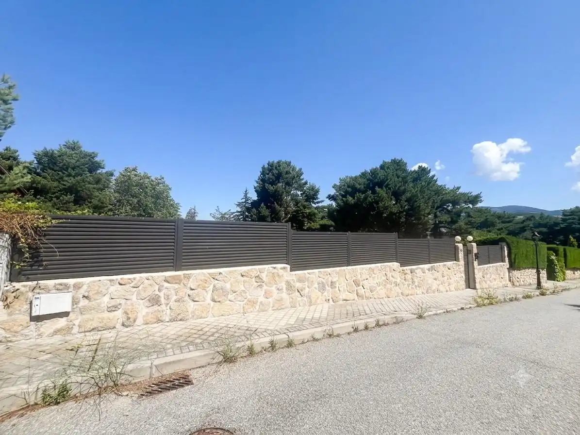 Casa o chalet en venta en El Espinar con Calefacción y Terraza