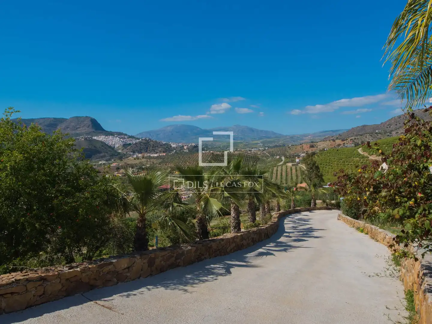 Vista exterior de Finca rústica en venda en Ardales amb Aire condicionat, Terrassa i Traster