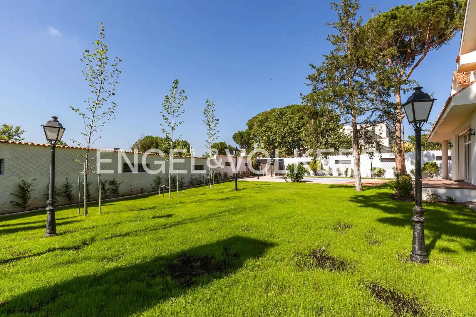 Houses for rent in Madrid  with Air Conditioner, Heating and Private garden