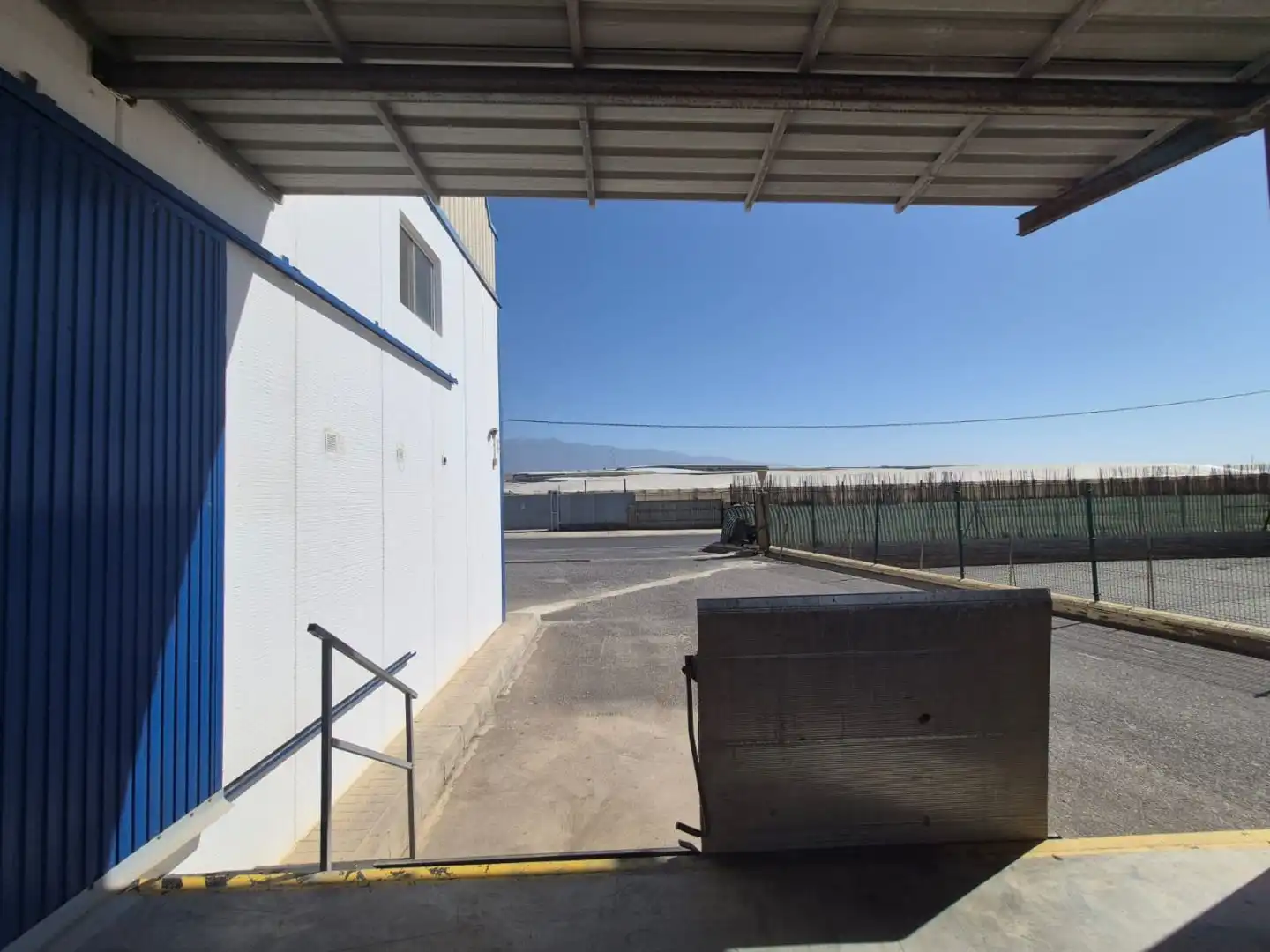 Commercial properties for rent in Paraje Cueva del Gato, 4, Balerma