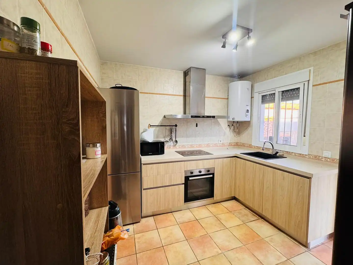 Kitchen of Houses for sale in Chiclana de la Frontera  with Air Conditioner, Private garden and Storage room