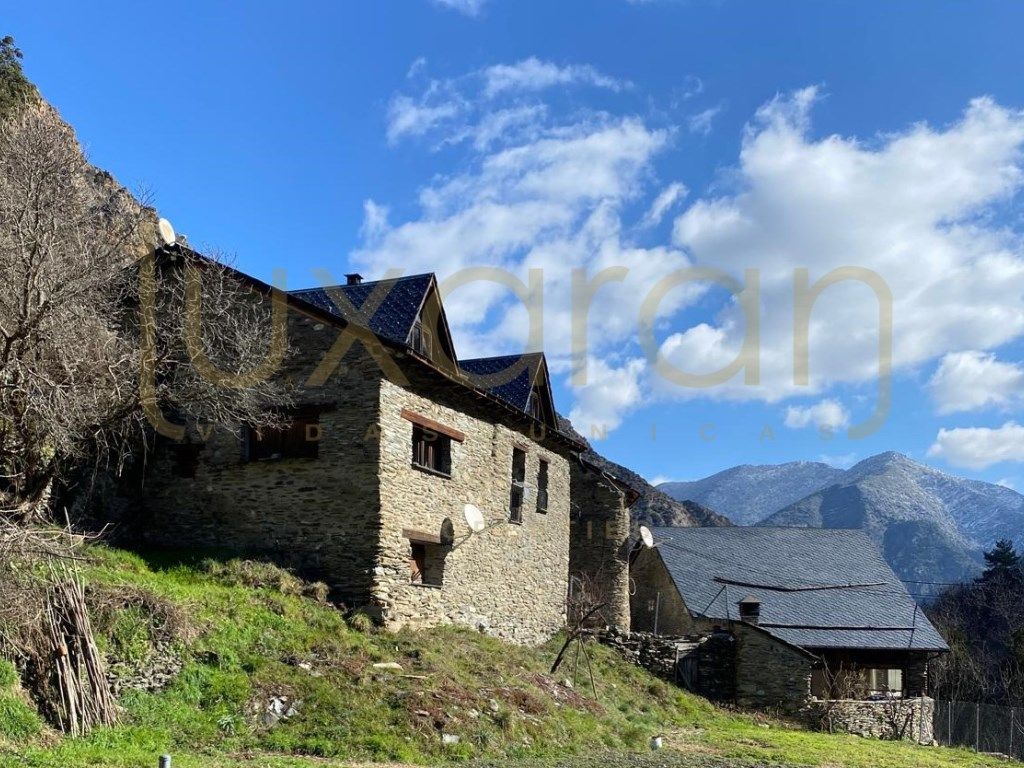 Vista exterior de Casa o xalet en venda en La Guingueta d'Àneu