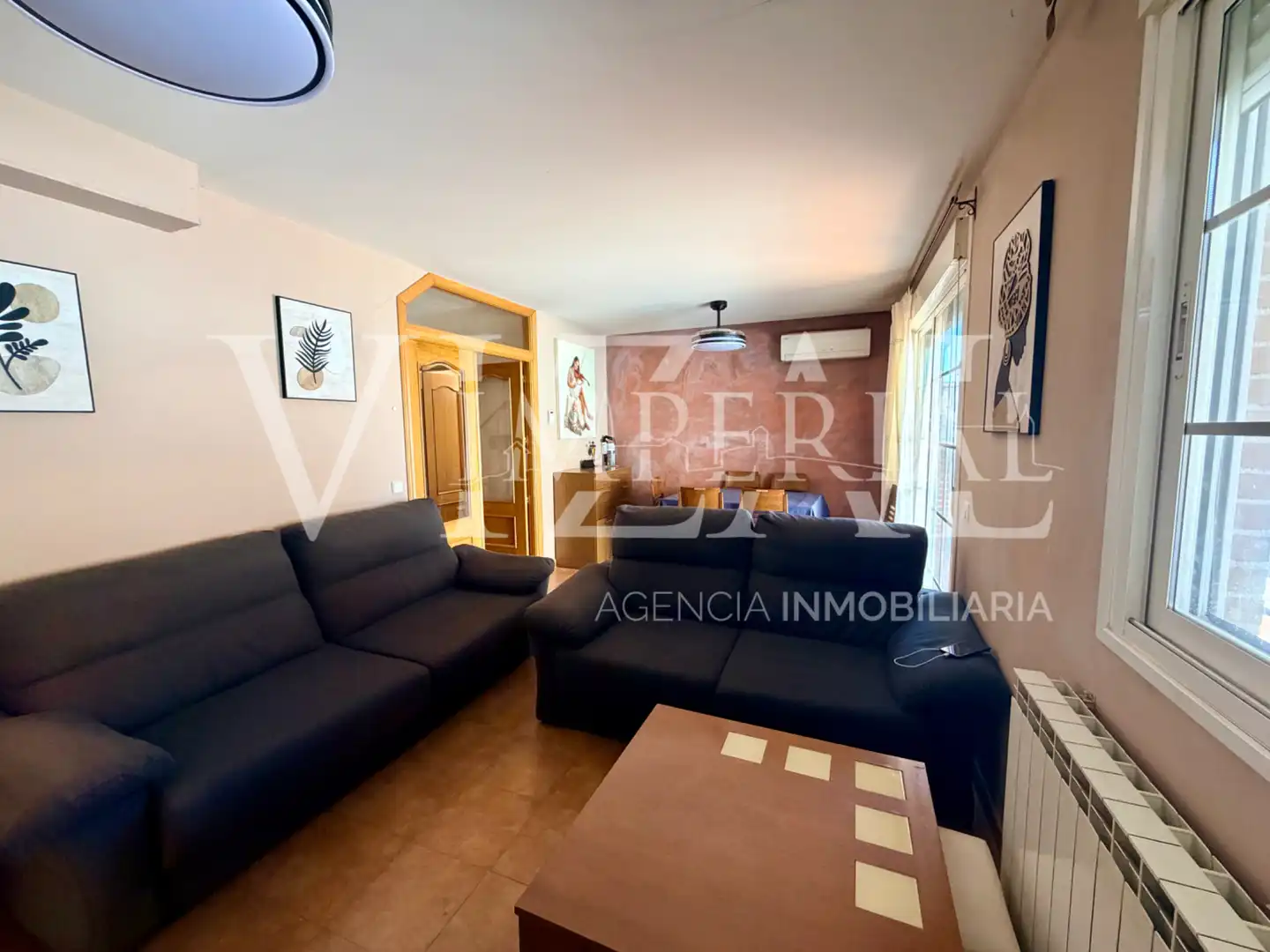 Sala de estar de Casa adosada en venta en Argés con Aire acondicionado, Calefacción y Amueblado