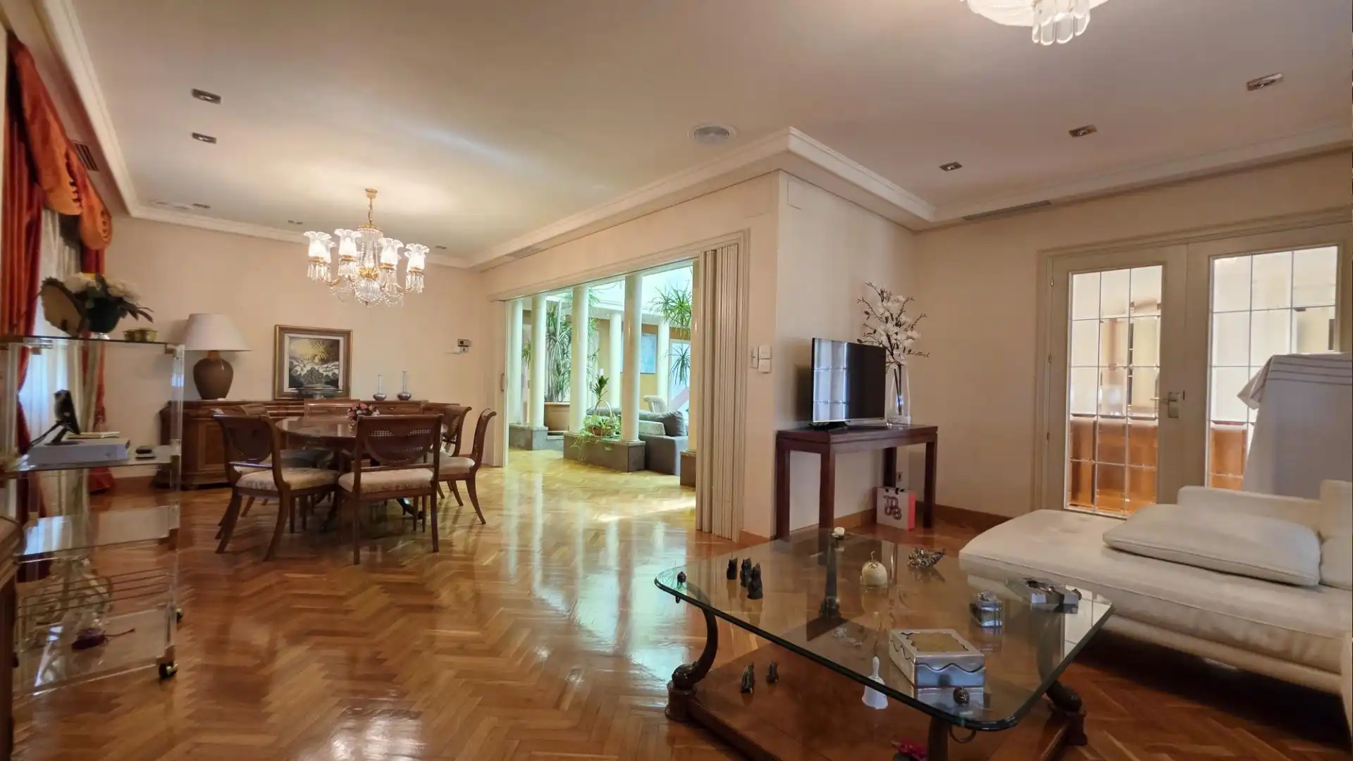 Living room of Houses for sale in Elche / Elx  with Air Conditioner, Private garden and Parquet flooring