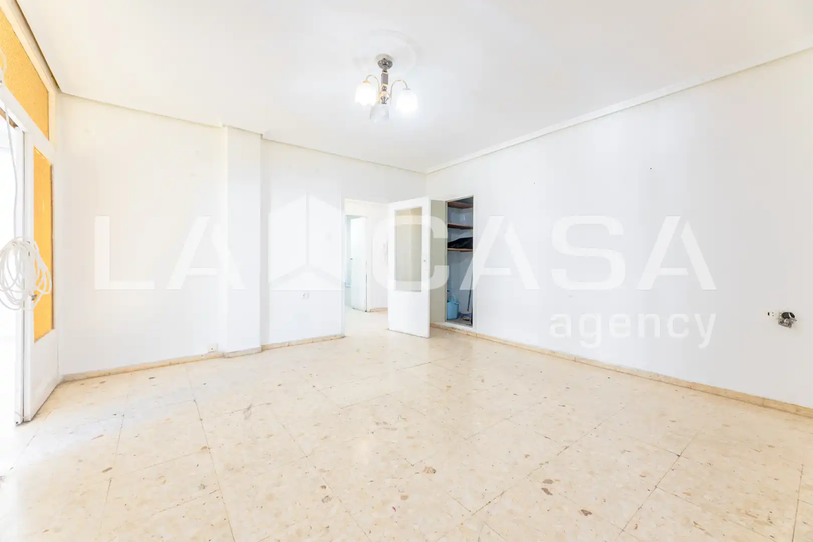 Flat for sale in Valencia