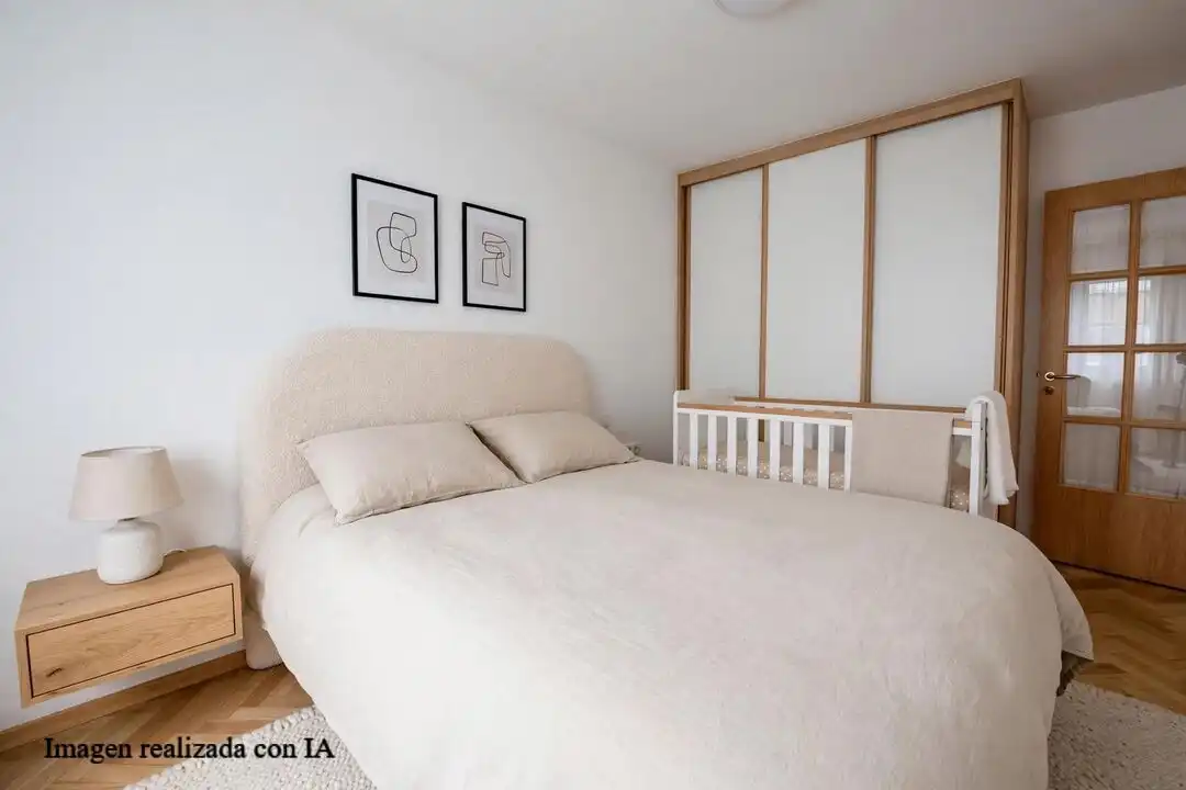 Bedroom of Flat for sale in Santander  with Heating, Storage room and Balcony