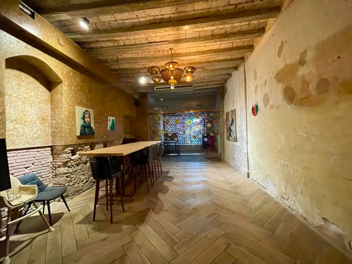 Commercial properties for transfer in Avinyo, Barri Gòtic