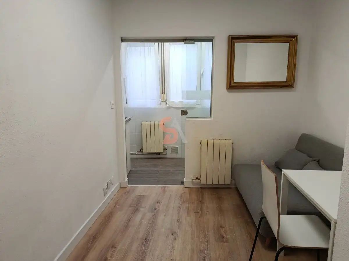 Flat for rent in Valladolid  with Heating