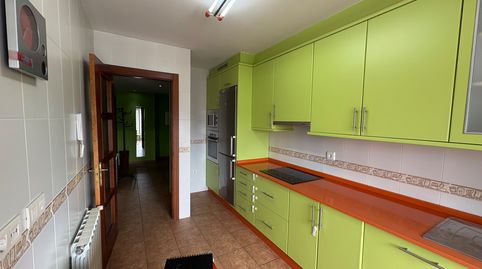 Foto 3 de Piso de alquiler en Praza Asilo, Piñeiros- Freixeiro, Narón