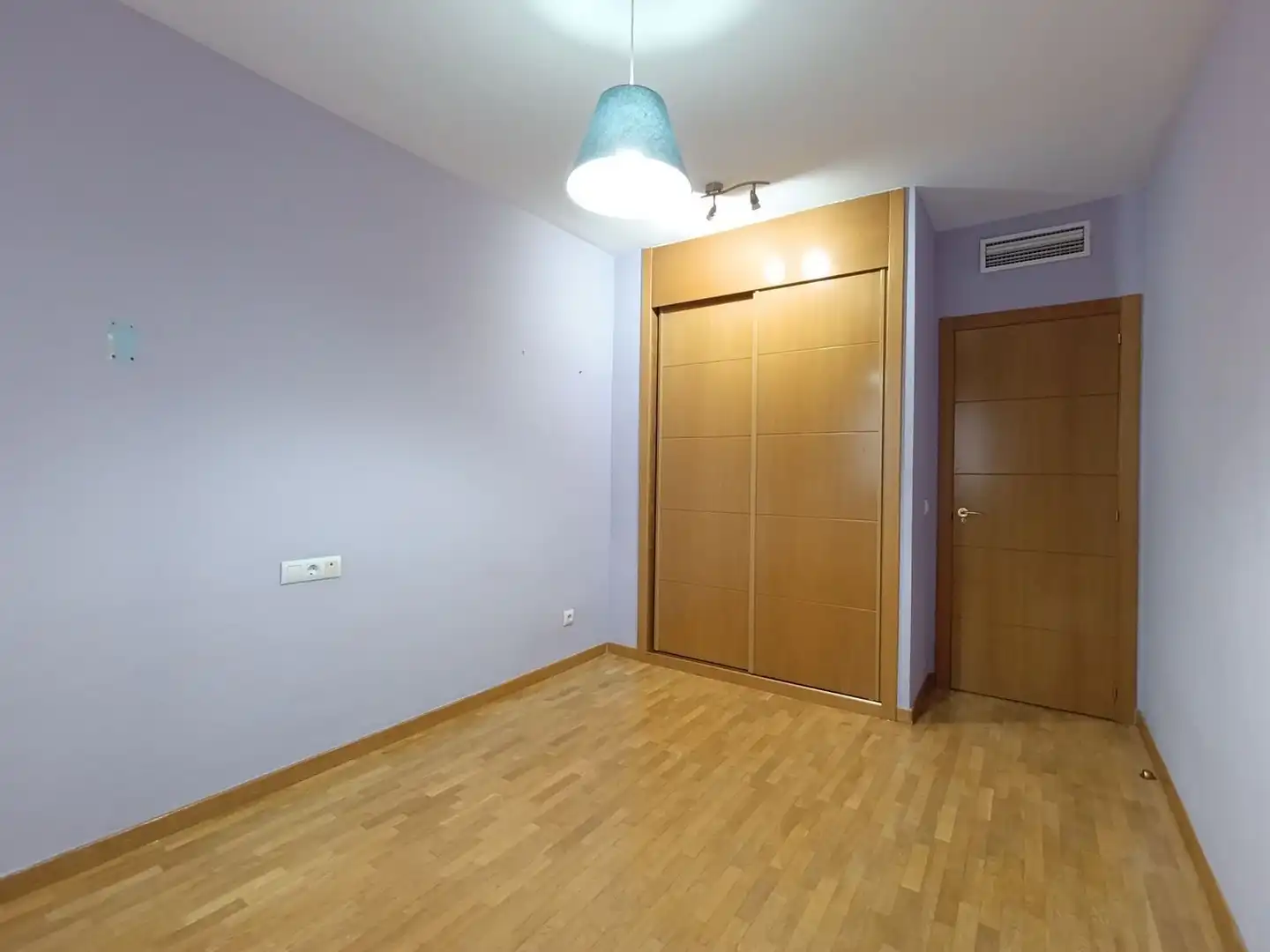 Schlafzimmer von Wohnung zum Verkauf in Ciudad Real mit Klimaanlage, Heizung und Abstellraum