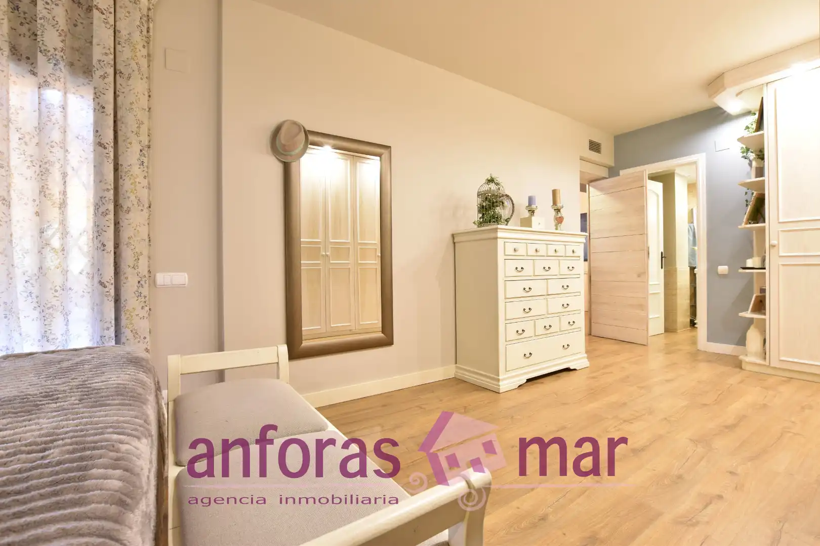 Habitación de Piso en venta en Torredembarra con Aire acondicionado, Calefacción y Terraza