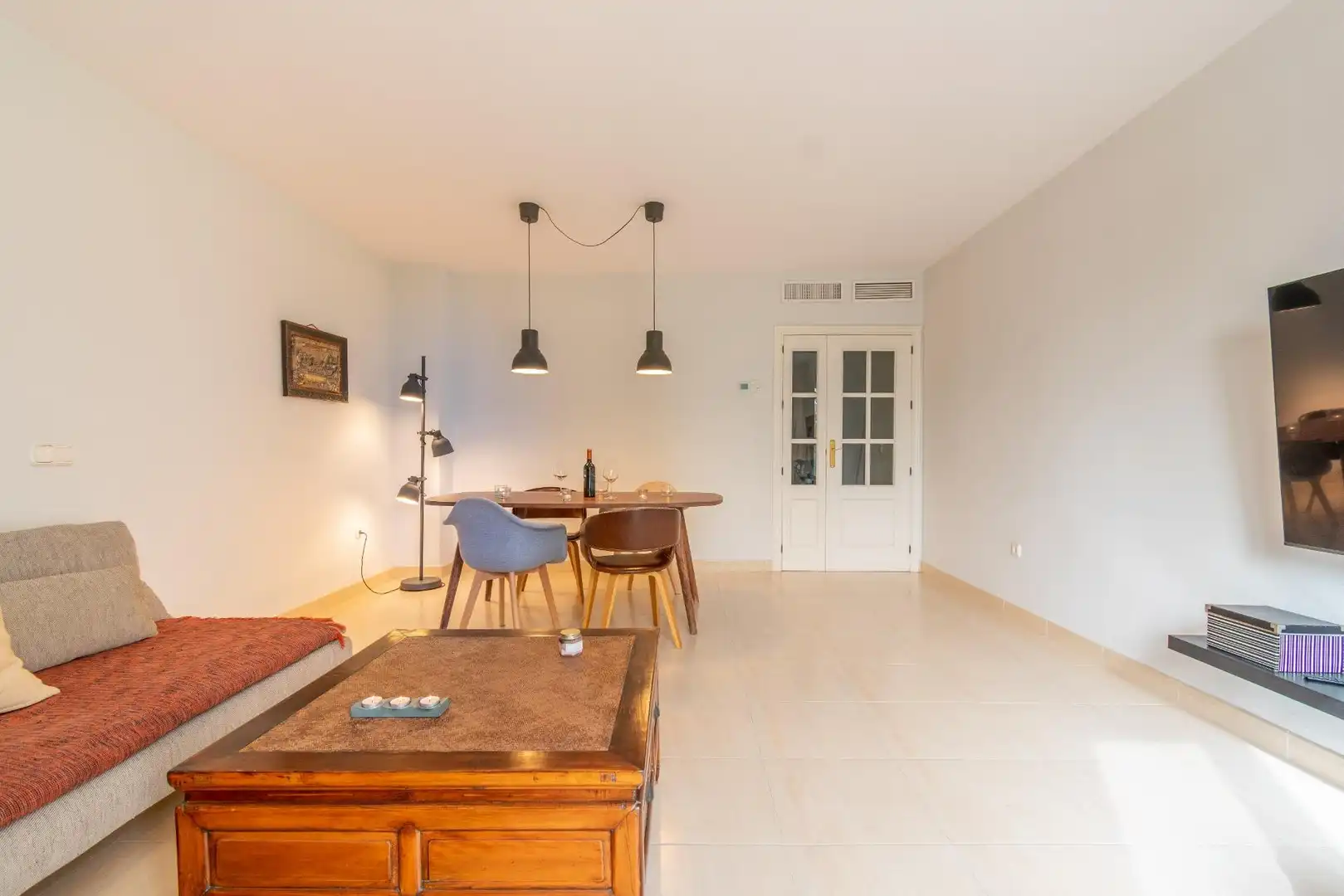 Sala de estar de Piso en venta en Almería con Aire acondicionado, Calefacción y Balcón