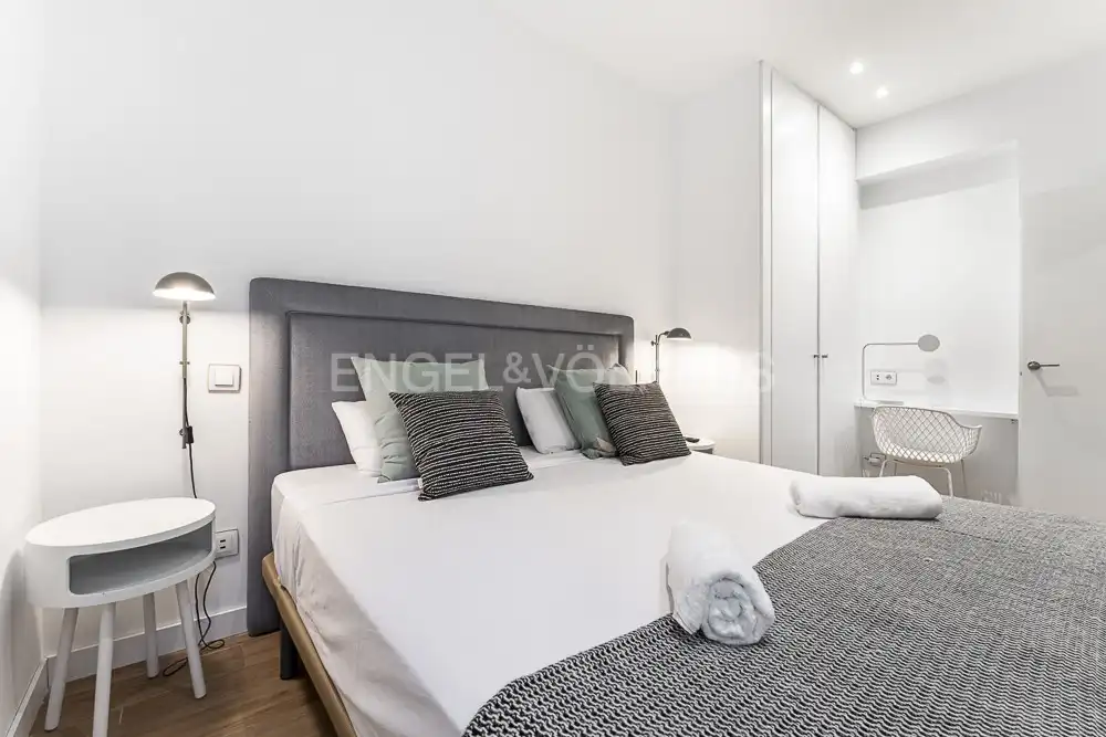 Habitación de Apartamento de alquiler en Madrid con Aire acondicionado, Calefacción y Amueblado
