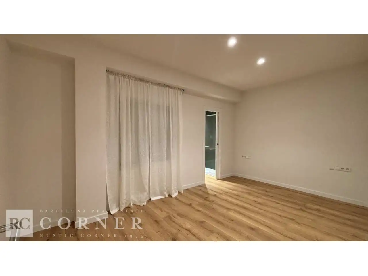 Flat for rent in Barcelona  with Air Conditioner, Heating and Terrace