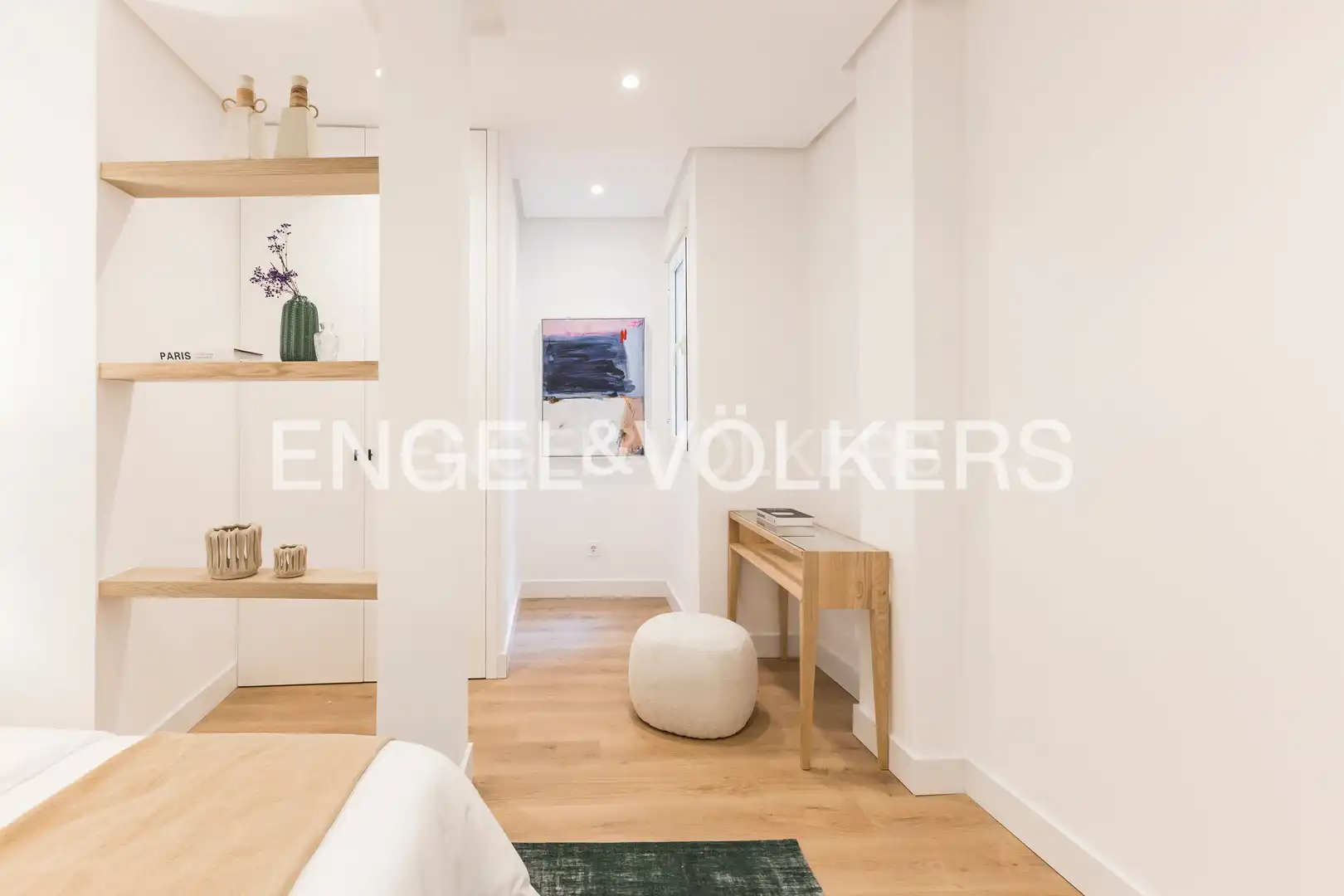 Bedroom of Flat for sale in Madrid  with Air Conditioner, Heating and Balcony