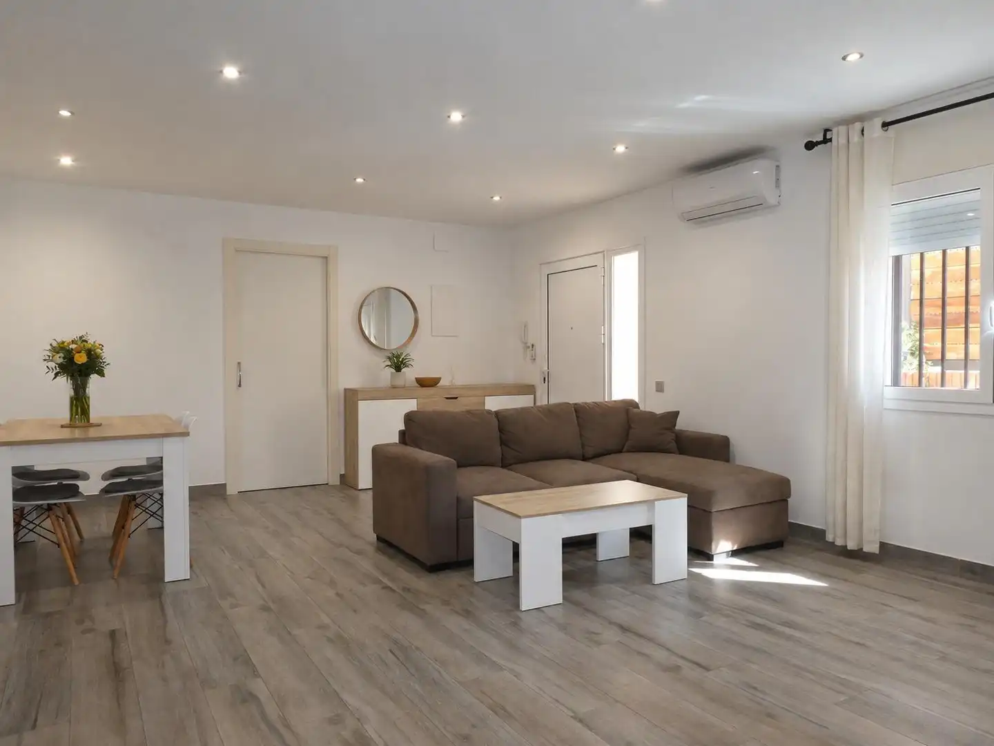 Sala d'estar de Planta baixa en venda en Montornès del Vallès amb Aire condicionat, Calefacció i Terrassa