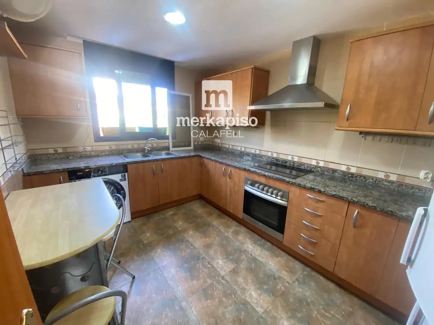 Cocina de Casa adosada de alquiler en Calafell con Calefacción, Terraza y Amueblado