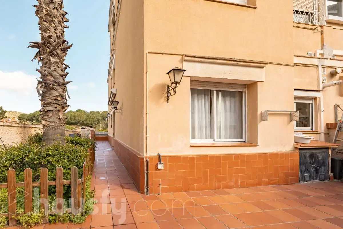 Piso en venta en CL BATISTA I ROCA, La Miranda - Can Candeler