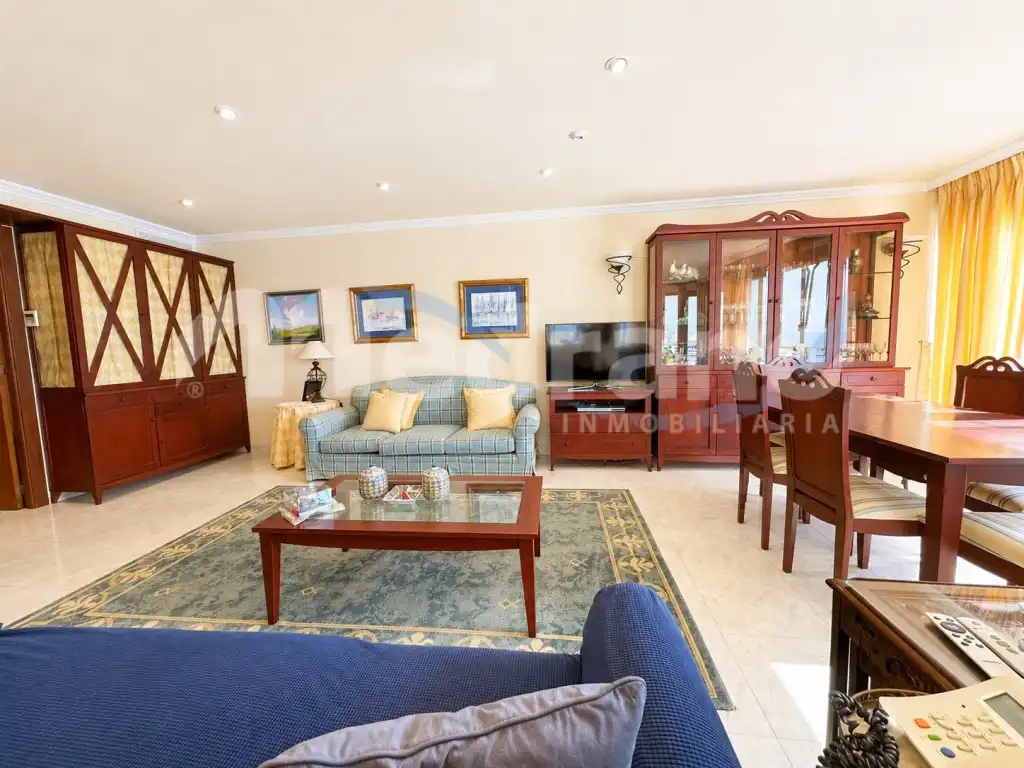 Living room of Flat for sale in Benidorm  with Air Conditioner, Private garden and Swimming Pool